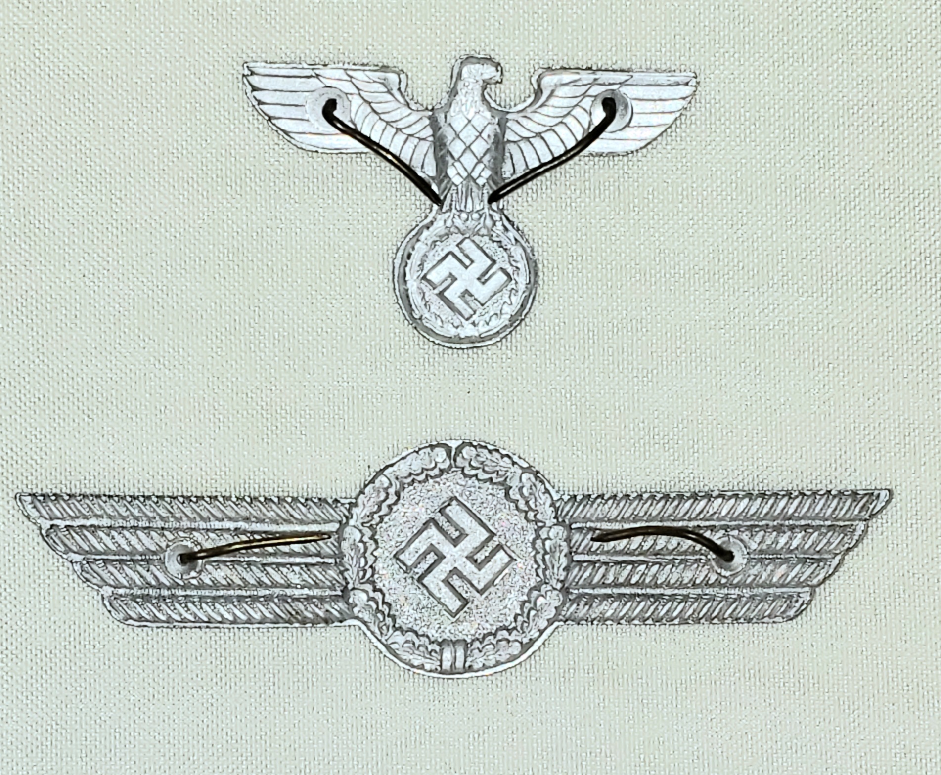 Luftwaffe Badges , insignia, related items.